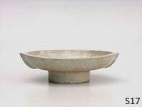 Wei�e, ovale Schale